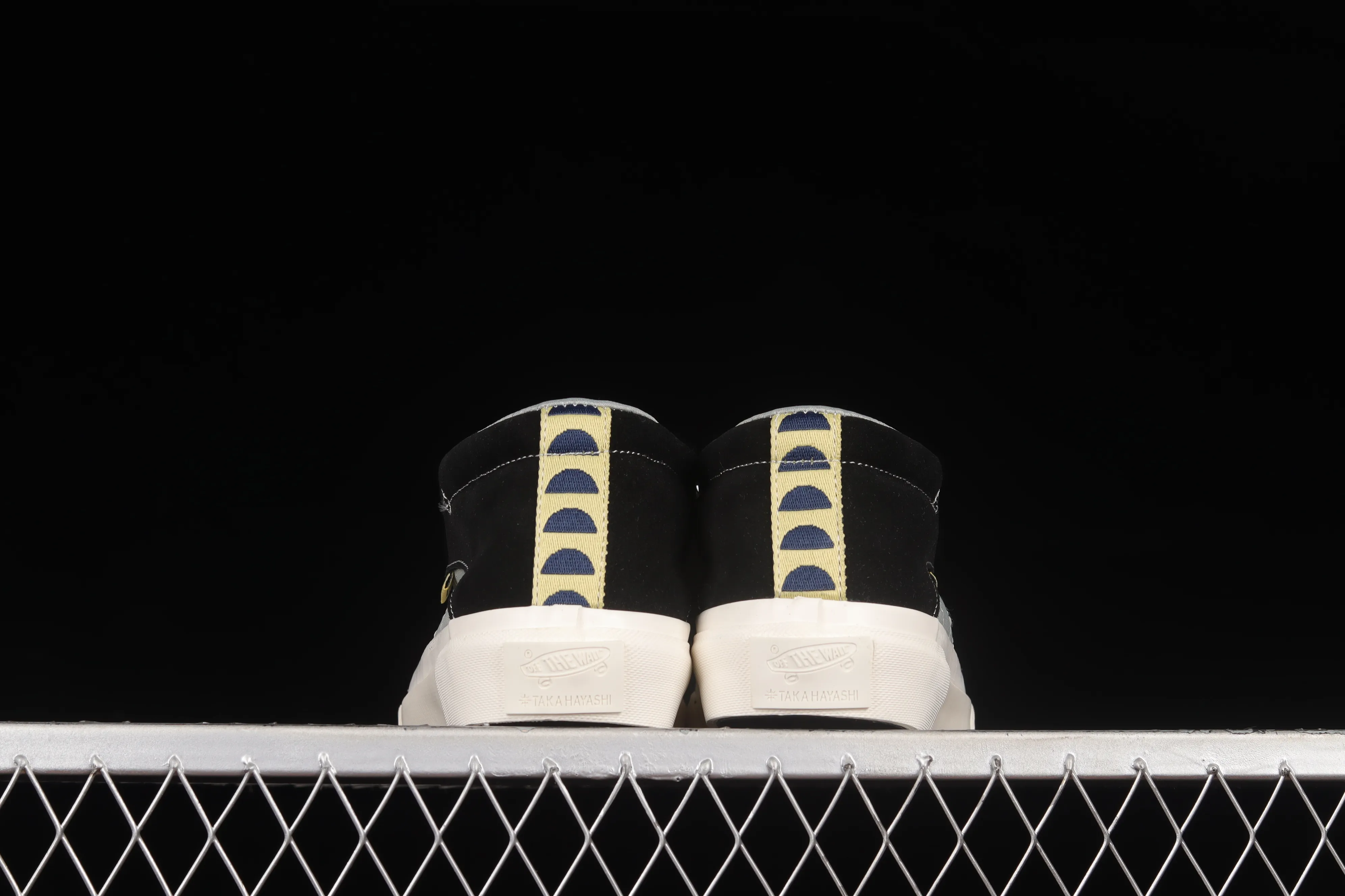All categories Vans Vans series Vans Mid Vans China Vans Th Snake Trail Lx joint model China casual sneakers VN0A4UWR26M